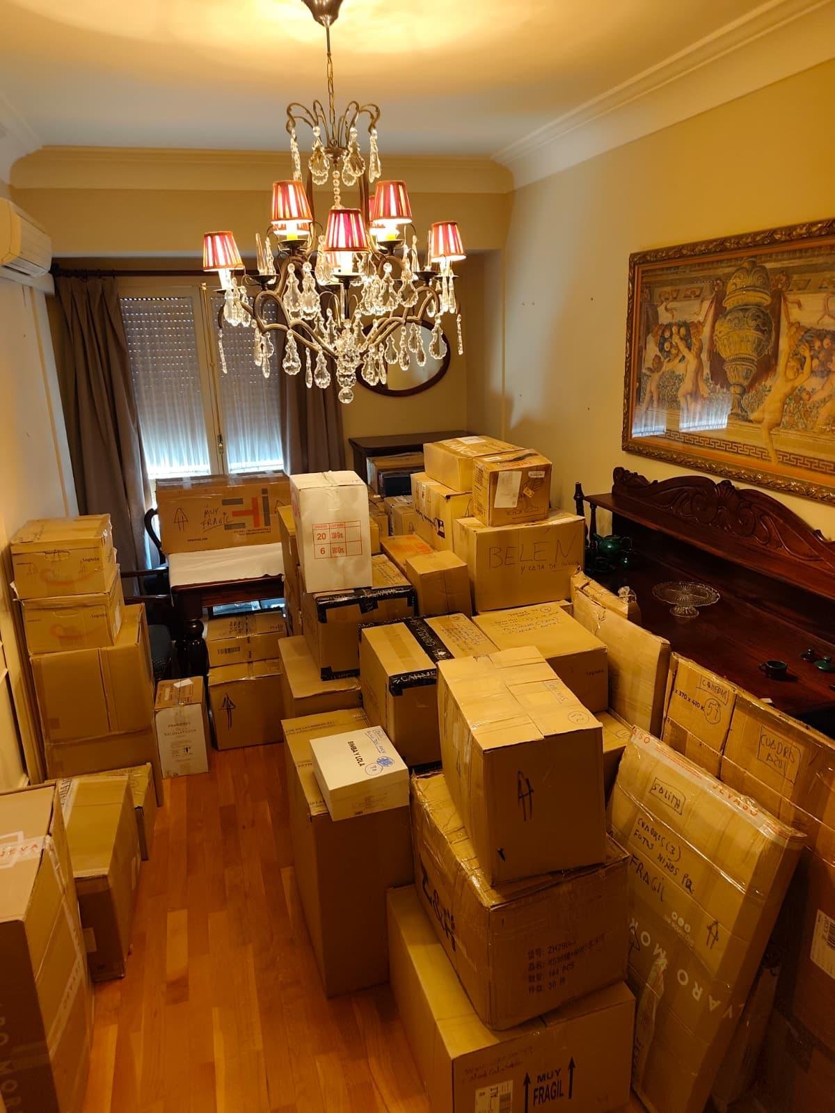 Cajas preparadas y organizadas para la mudanza